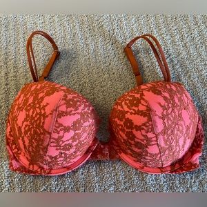 Victoria’s Secret Coral/Orange Lace bejeweled Very Sexy push-up bra size 32D